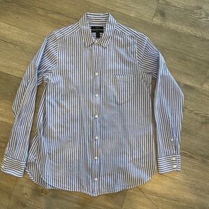 J. Crew women’s button down long sleeve top size 2